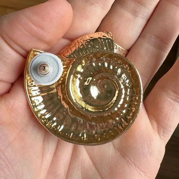 Zara Golden Seashell Earrings - Picture 11 of 17